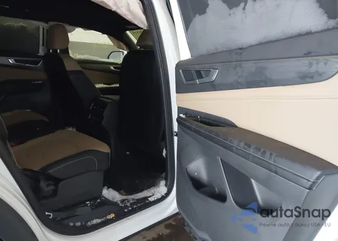 2024 Volkswagen Atlas Cross Sport 2.0T Se W/Technology z USA, uszkodzony, nr VIN 1V2KE2CA1RC200891